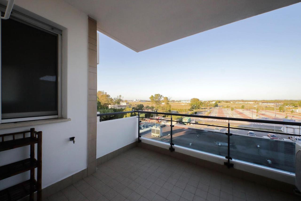 Bilocale Con Vista Sull'Aeroporto - Comodo Per Il Viaggio Fiumicino Dış mekan fotoğraf